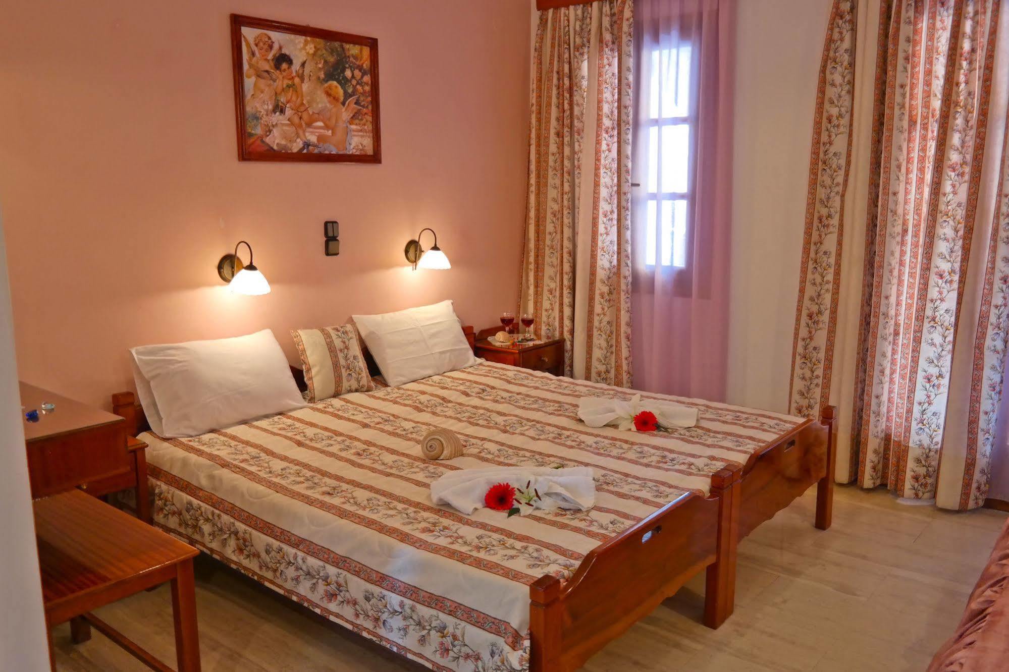 Golden Beach Studios Down Town Naxos City Exteriör bild